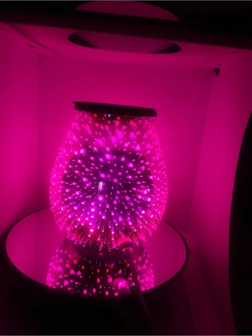 Wax warmer electrical with a timer. Beautiful mirror during the day and firworks - Picture 6 of 11